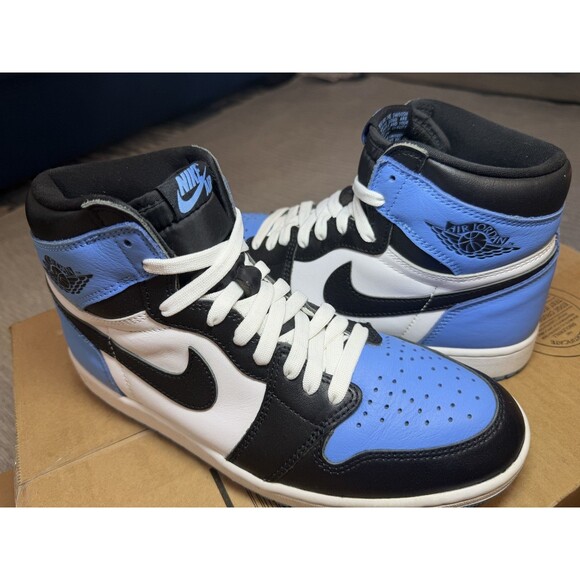 Size 9 - Jordan 1 Retro OG High UNC Toe